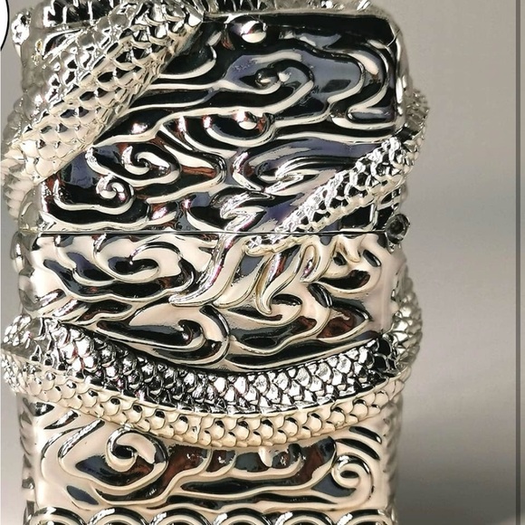 Windproof Dragon Lighter, Reusable Kerosene Grinding Wheel Lighter, New Silver - Picture 5 of 12